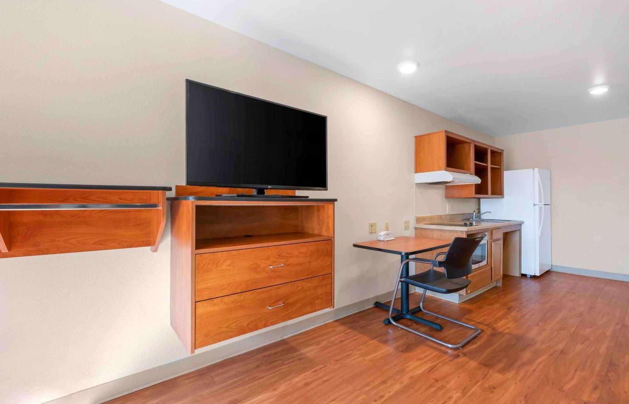 Extended Stay America Select Suites - Jacksonville - North Exterior photo